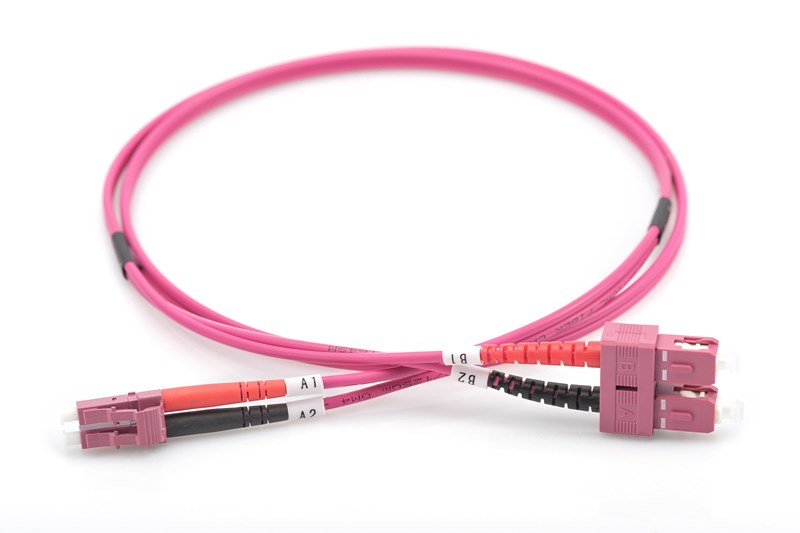 Digitus DK-2532-02-4 Fiber Optik Multimode Pembe (2m)